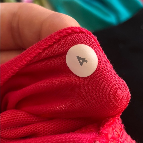 SOLD!!! Lululemon sports bra - Picture 3 of 3